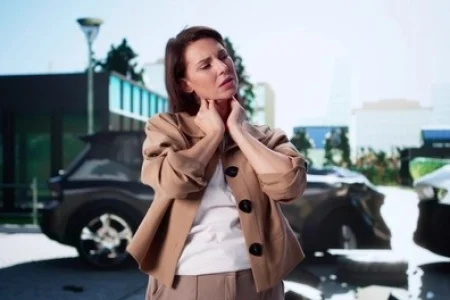 injured_woman_after_roanoke_car_accident_contributory_negligence